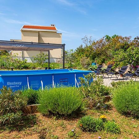 Apartment Sea And Mountain With Pool Novigrad (Dalmatia) Exterior foto