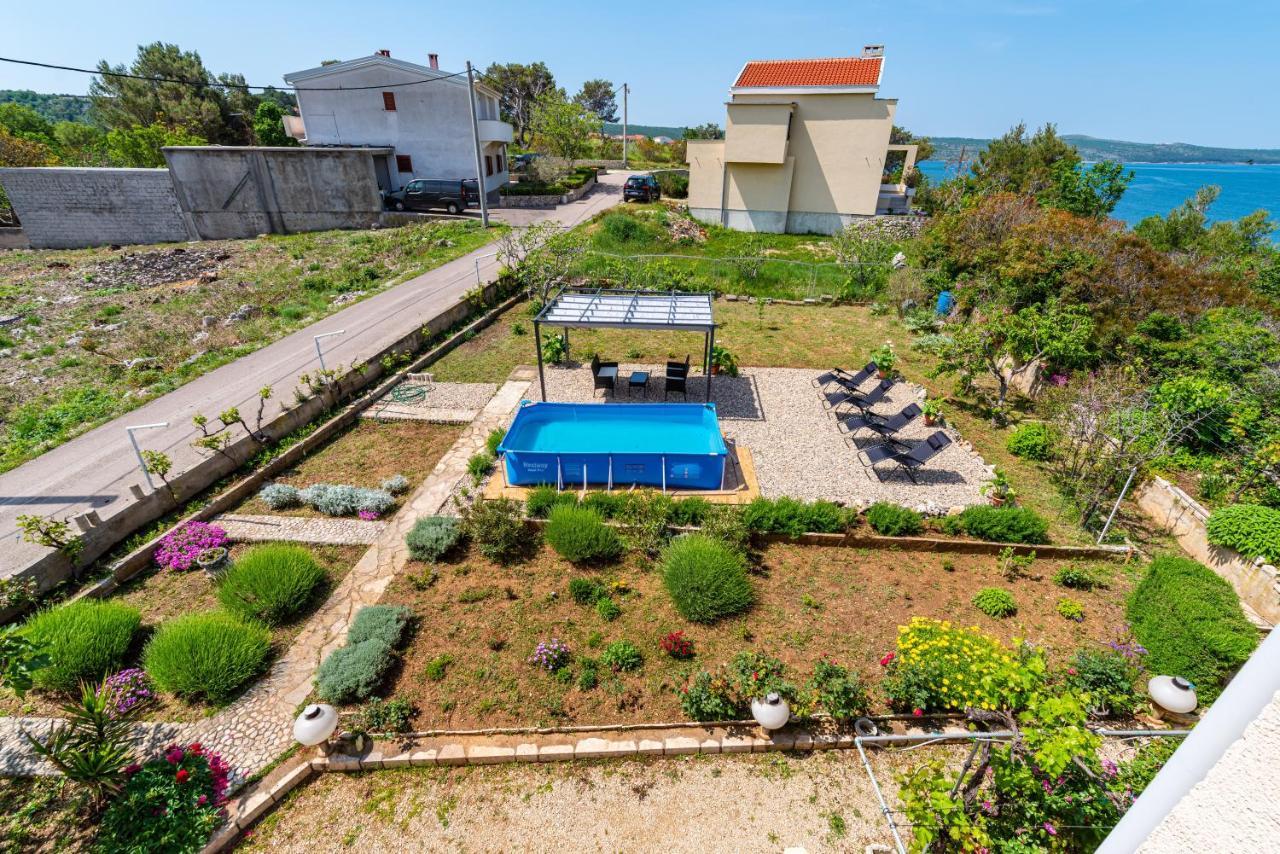 Apartment Sea And Mountain With Pool Novigrad (Dalmatia) Quarto foto