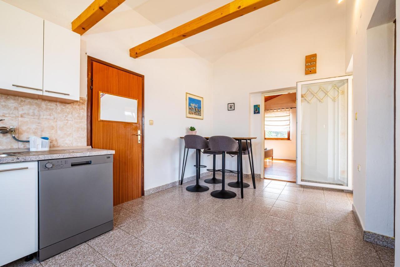 Apartment Sea And Mountain With Pool Novigrad (Dalmatia) Quarto foto
