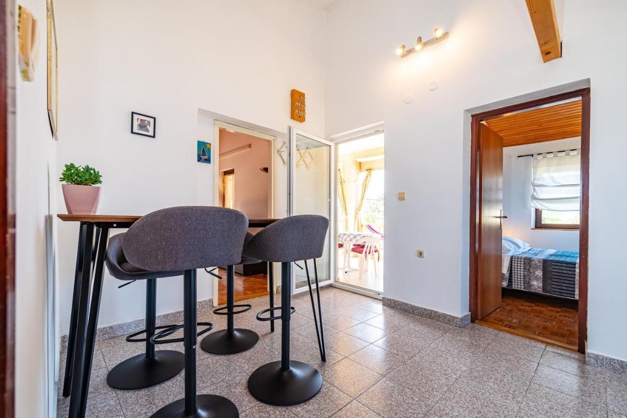 Apartment Sea And Mountain With Pool Novigrad (Dalmatia) Quarto foto